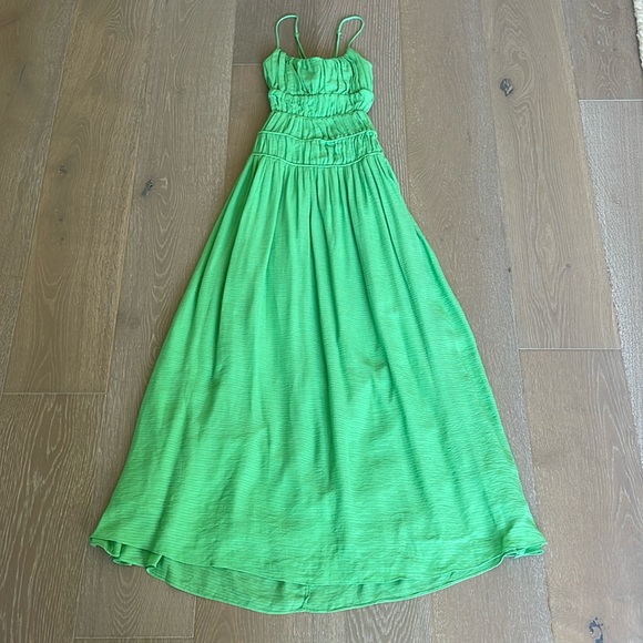 ASTR The Label Andrina Smocked Midi Dress - Picture 3 of 6